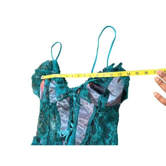 Frederick's of Hollywood Crotchless Lace Slit Bust Teddy Garters Sz L Lingerie - Picture 11 of 12